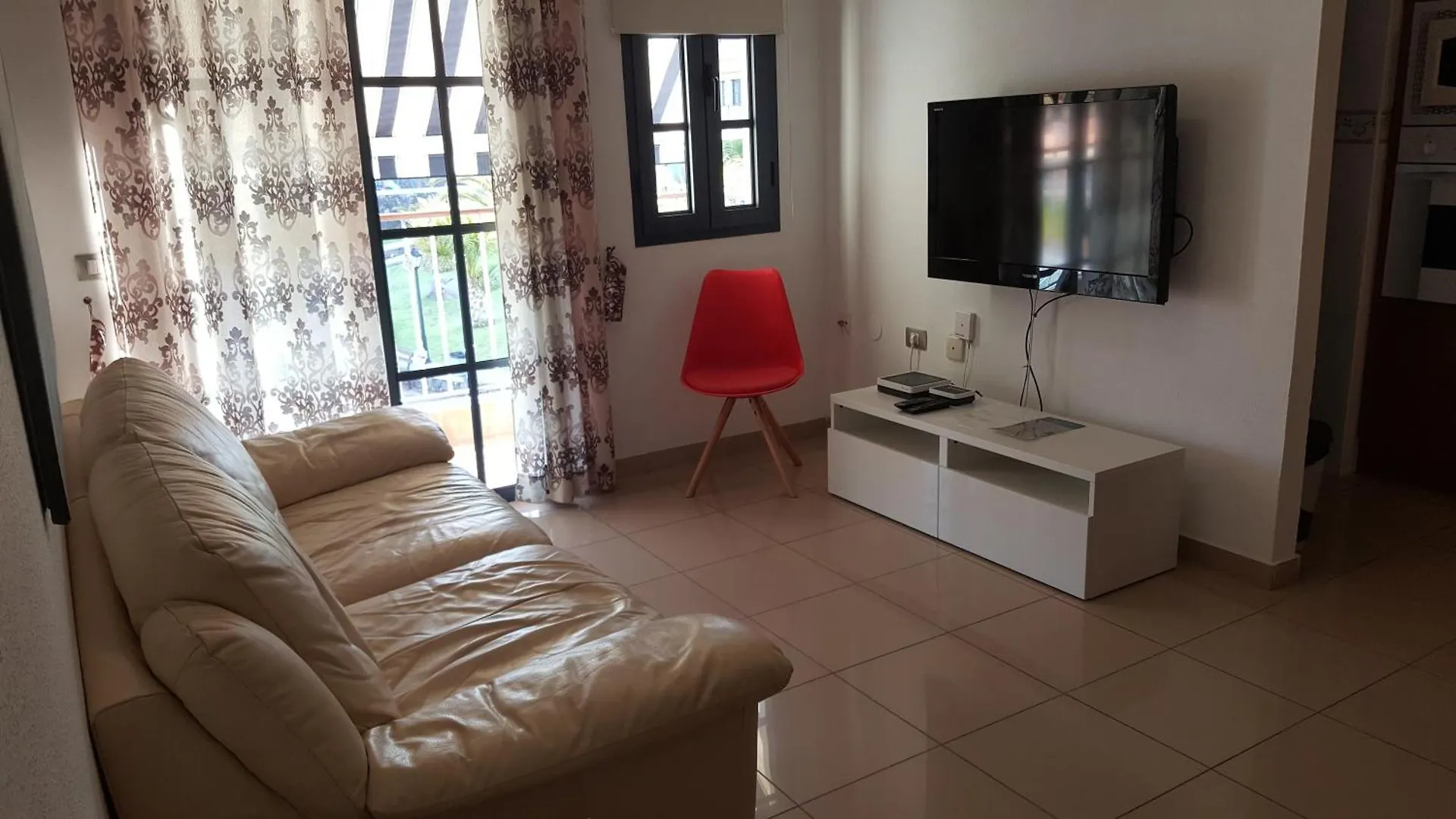 Ferienwohnung Mit Balkon, Pool Und Spielplatz Costa Del Silencio